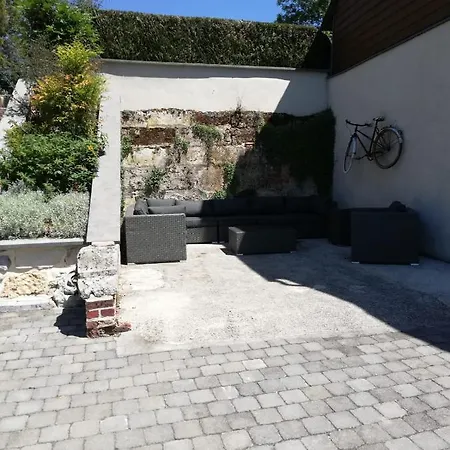 La Feuille D'acanthe