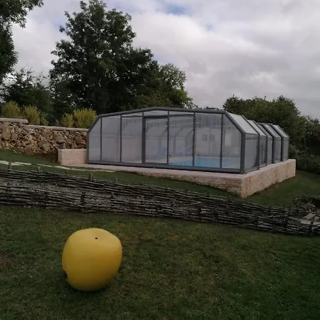 Hébergement de vacances La Feuille D'acanthe Bucilly